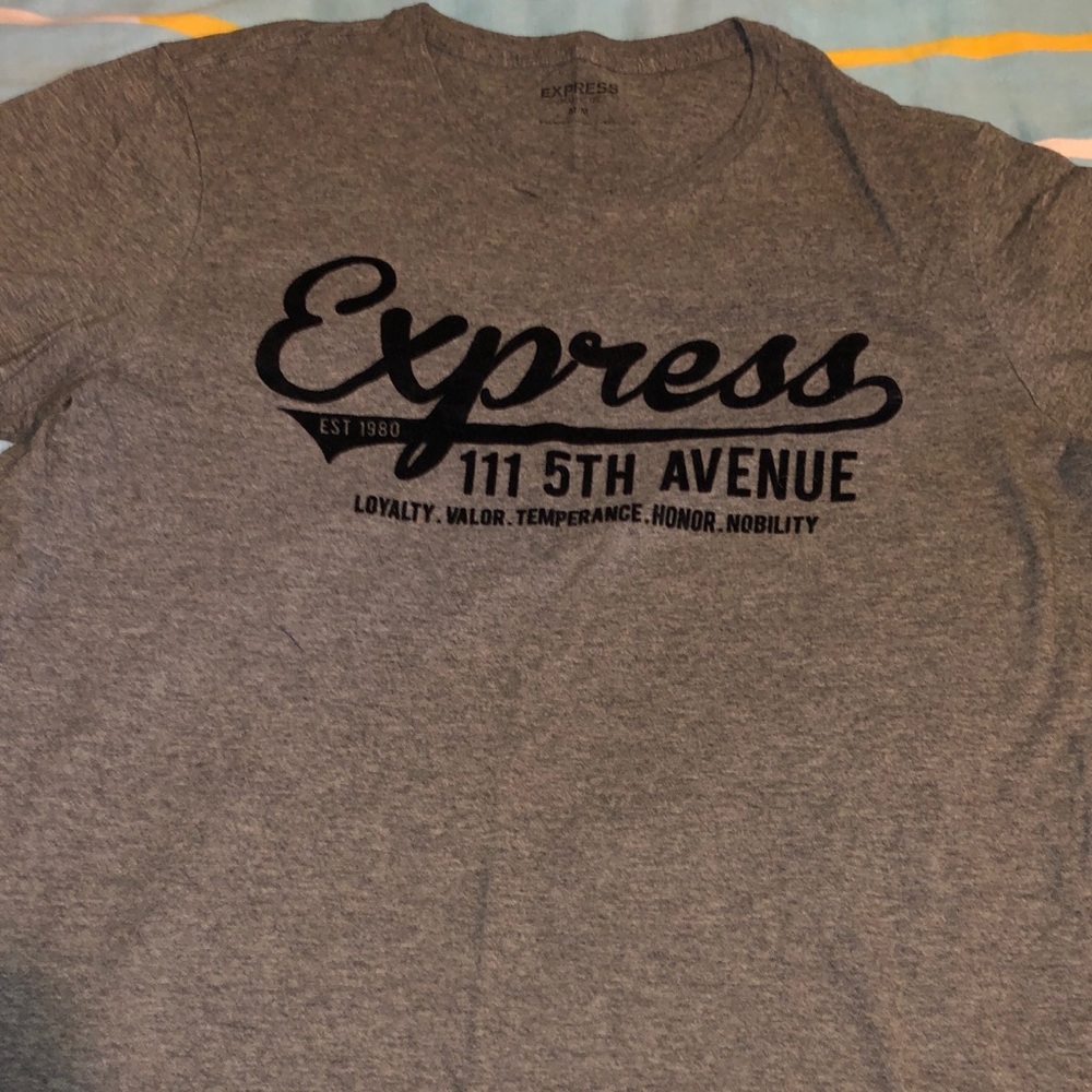 Express graphic t shirt
